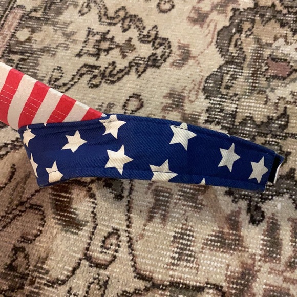 American Flag Print Adjustable Visor - Picture 4 of 5